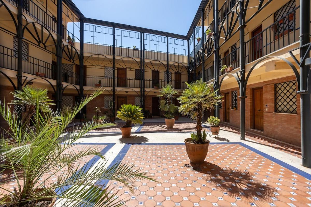 Apartamento Singular, Tranquilo, Lujoso En Maravilloso Patio Sevillano